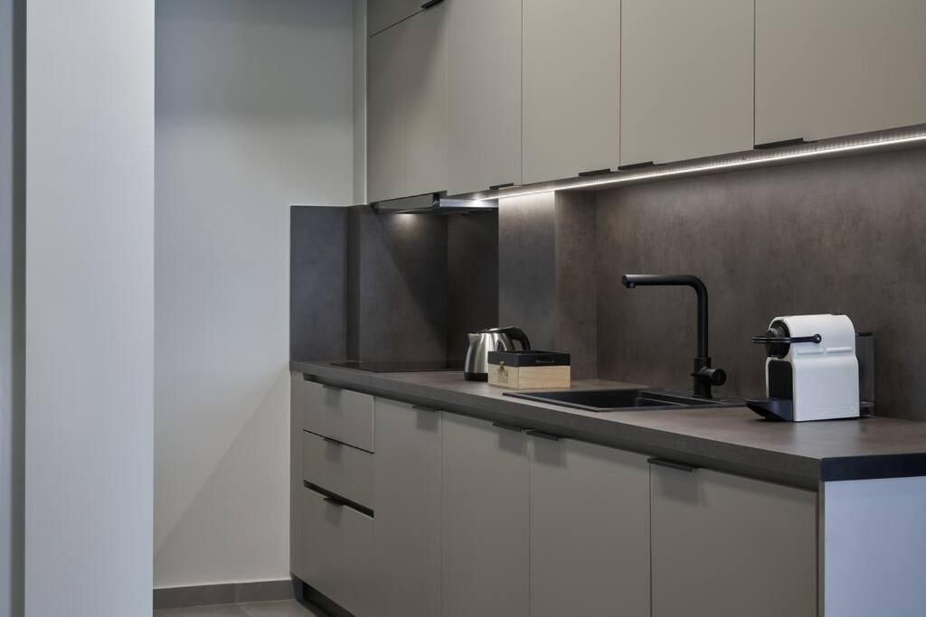 Little Gem: Modern Urban Retreat Lejlighed Athen Eksteriør billede